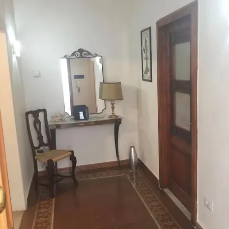 아파트 Via Roma 131